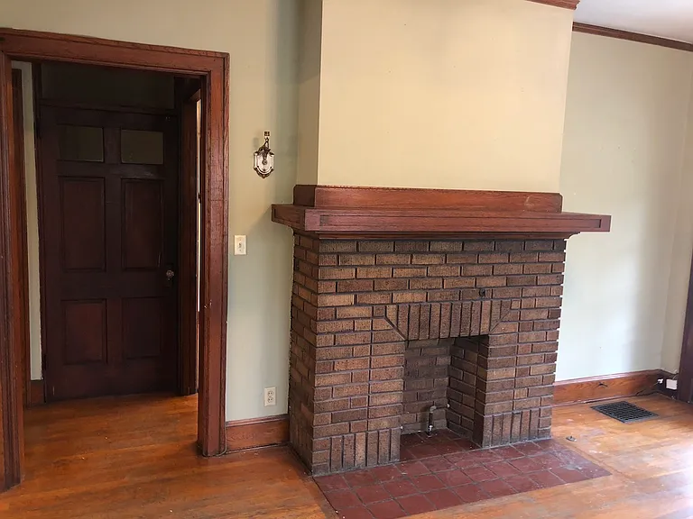 605 Forest Ave — Photo 15