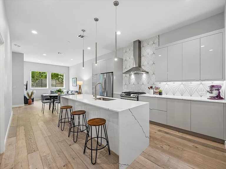 2108 Tillery St #9 — Photo 1