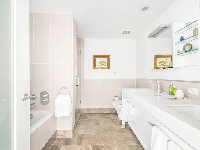 225 E 34th St #12C — Photo 6