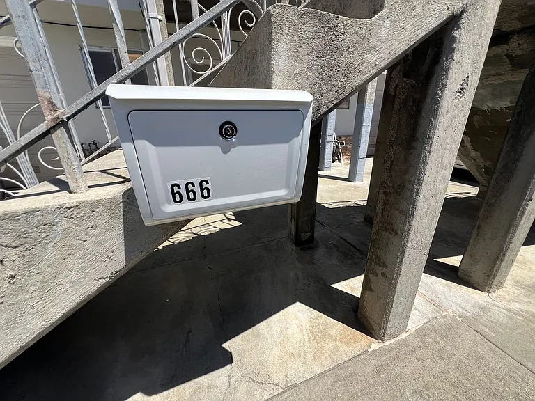666 1st Ln — Photo 35