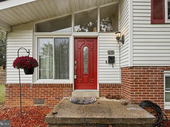 14 Glyndon Dr, Reisterstown, MD 21136