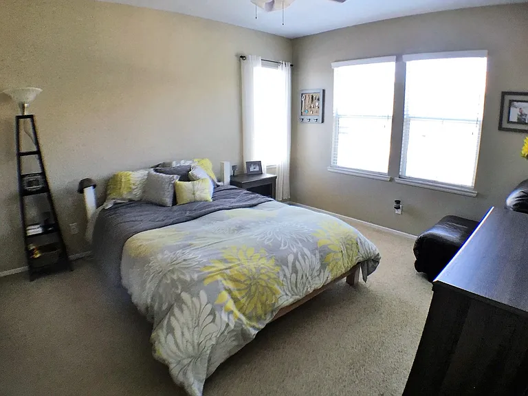 634 Sumner Way #1 — Photo 13