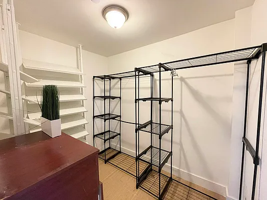 Rented by Bruma Realty LLC | media 10