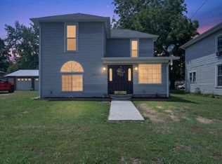 905 Jackson St, Burlington, IN 46915