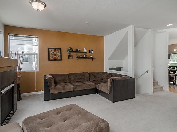 4th image of 15330 SW Mallard Dr Suite 101