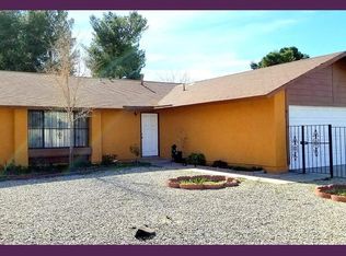 15201 Wildrose St, Victorville, CA 92394