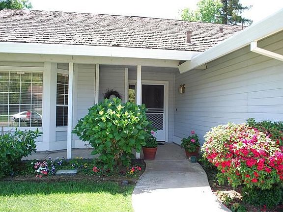 3rd image of 1754 Corsica Dr
