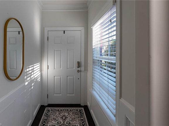 2nd image of 210 Zurich Ct