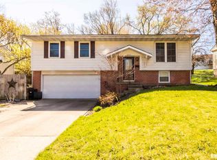 6235 N Hamilton Rd, Peoria, IL 61614