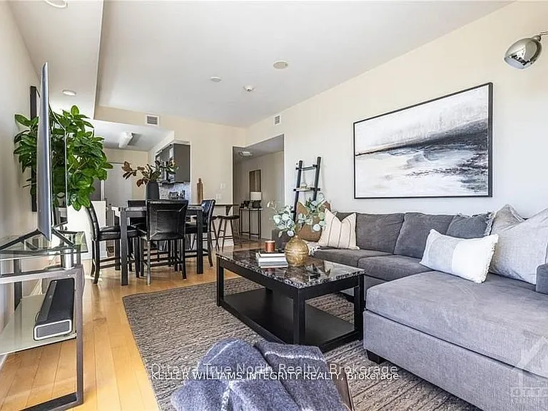 40 Nepean St #2201 — Photo 5