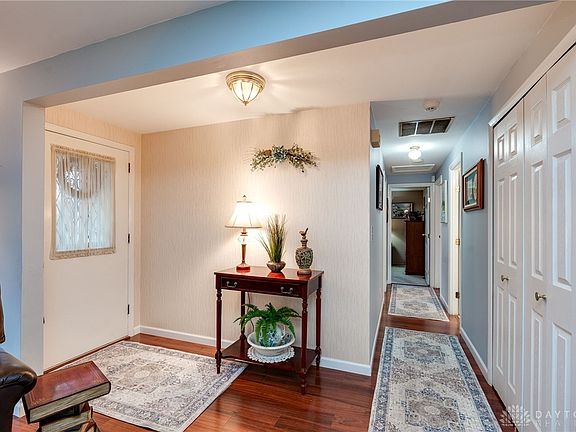 4th image of 5840 Corlett Ct