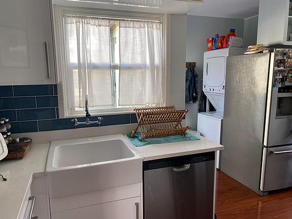 4th image of 3551 36th St