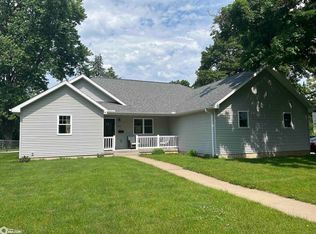 803 Summer St, Burlington, IA 52601