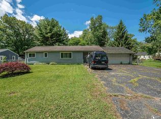 7701 Southmoor Dr, Monroe, MI 48161