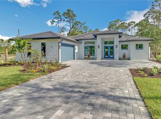 2611 2nd Ave NE, Naples, FL 34120