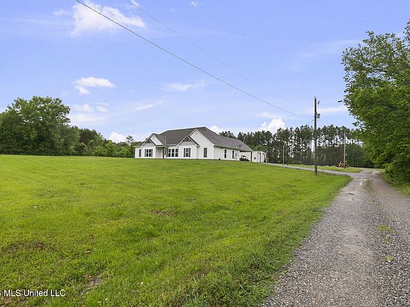 2nd image of 1150 Yandell Rd
