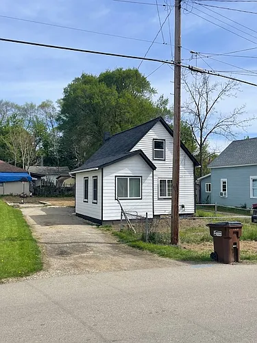 2604 Tyson St Photo 1