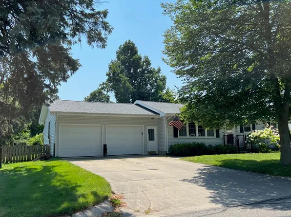 203 Cottage St, Sturgis, MI 49091