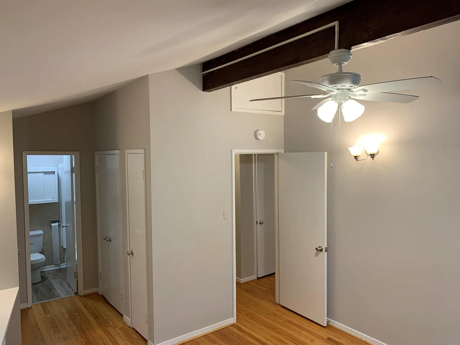 4 bed, 2134 sqft, $2,850 — Photo 4
