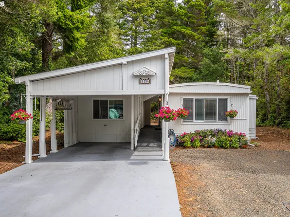 1600 Rhododendron Dr Space 129, Florence, OR 97439