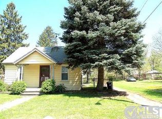 25604 Ross St, Dearborn Heights, MI 48125