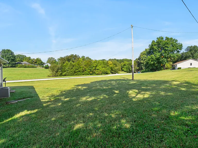 1415 W Inman Rd — Photo 19