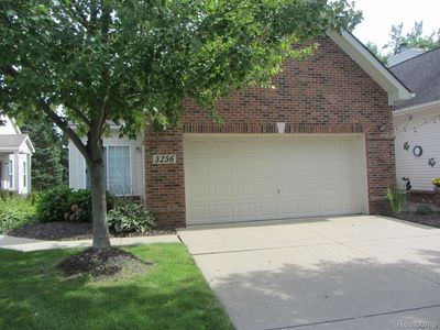 5256 S River Dr, Commerce Township, MI, 48382