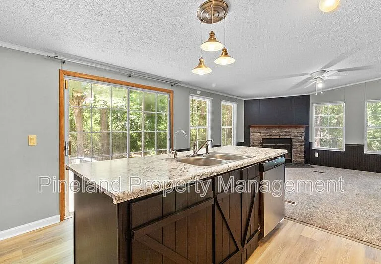 4216 Riverpoint Dr — Photo 12