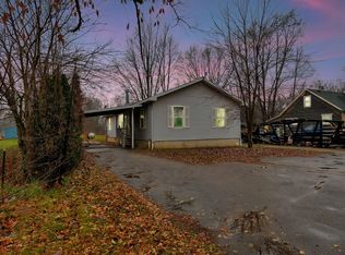 13721 Sumpter Rd, Carleton, MI 48117