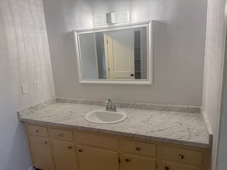 313 Rhodehaven Dr — Photo 25