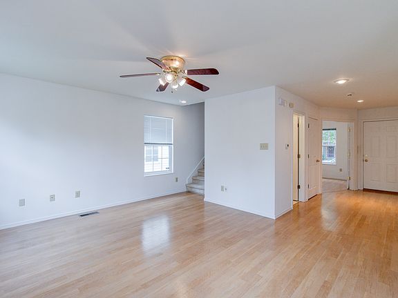 5th image of 3803 S Claybridge Dr