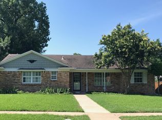 9810 Ridgehaven Dr, Dallas, TX 75238