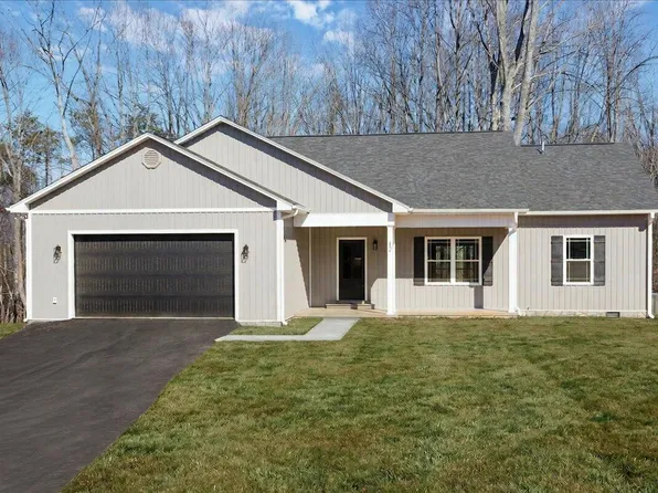 42 Belvoir Cir, Moneta, VA 24121