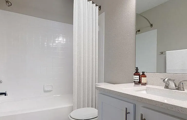 Eagles Point at Tampa Palms Apartments — Photo 6