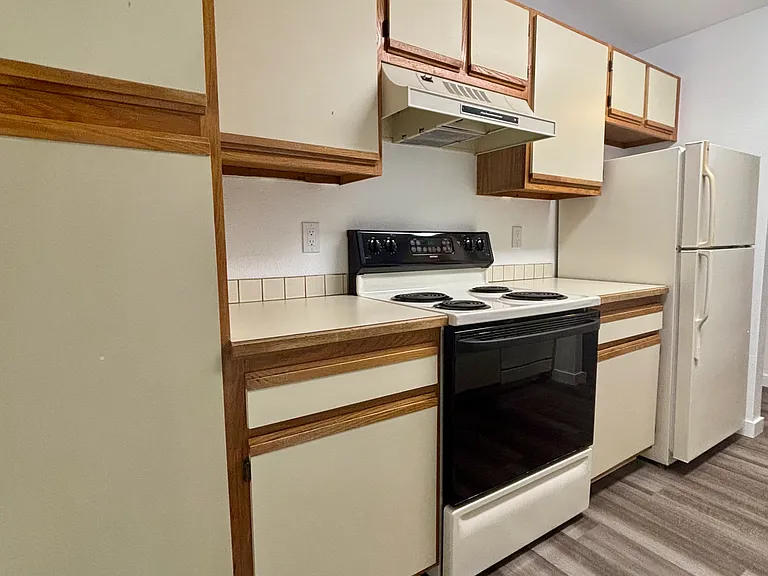 Olympic View Apartments — Photo 31