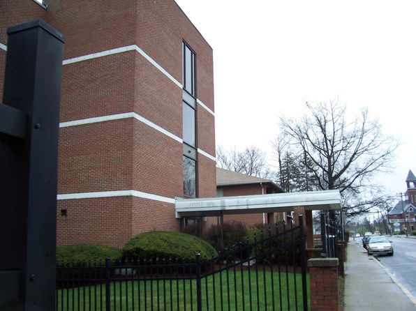 145 Pleasant St