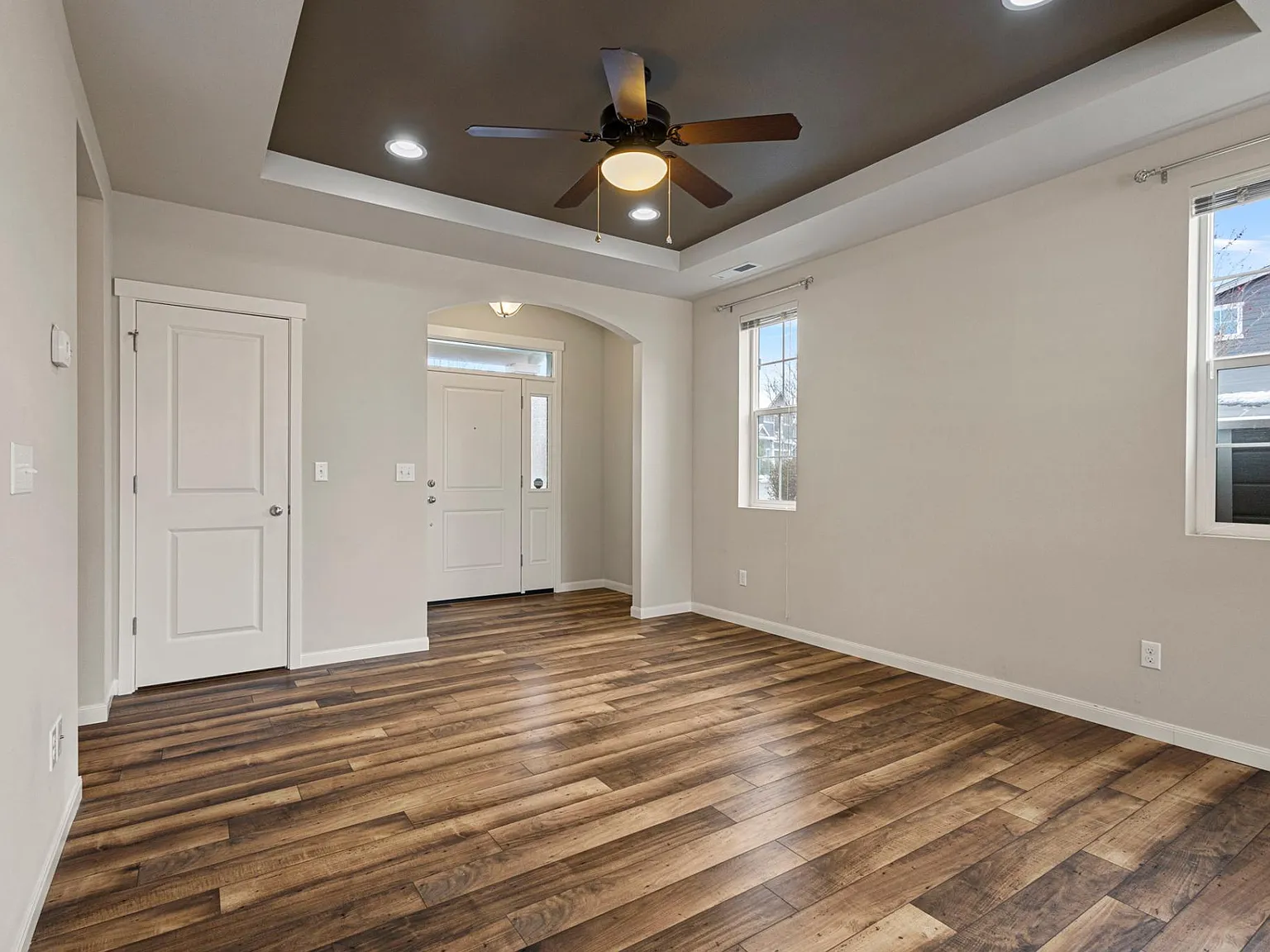 5463 Razor Peak Dr — Photo 3