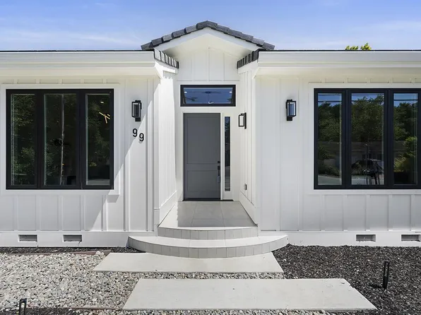 99 E Portola Ave, Los Altos, CA 94022