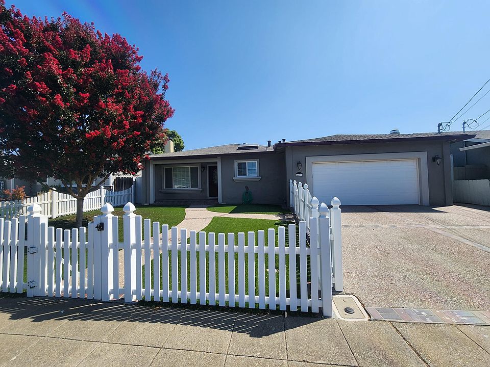 1st image of 6621 Spruce Ln