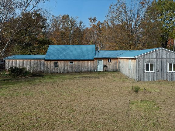2nd image of 10443 State Line Rd