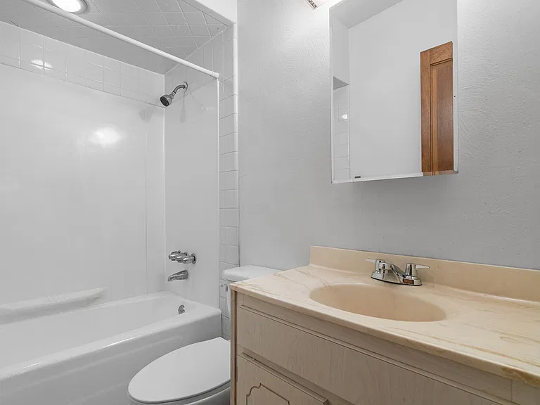 617 Bellefonte St #1 — Photo 20
