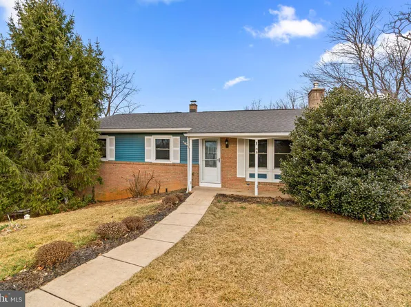 10920 Bayberry Ct, Hagerstown, MD 21740