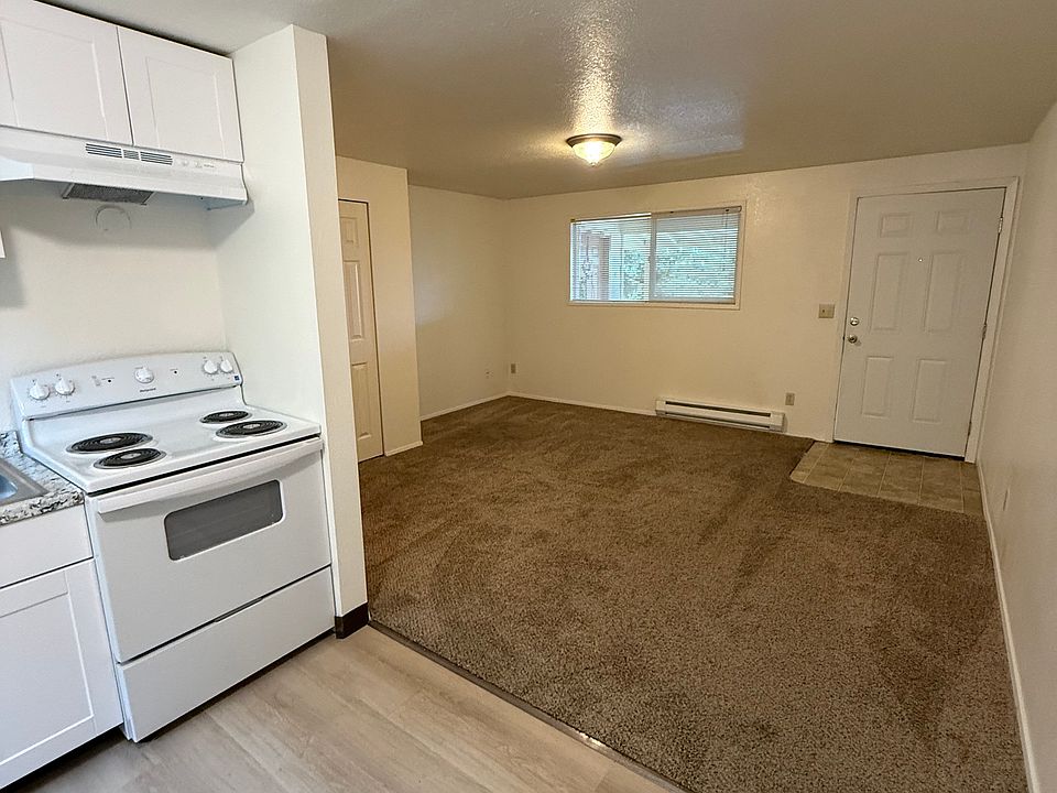 1st image of 1930 Maple St #9