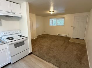 1930 Maple St #9, North Bend, OR 97459