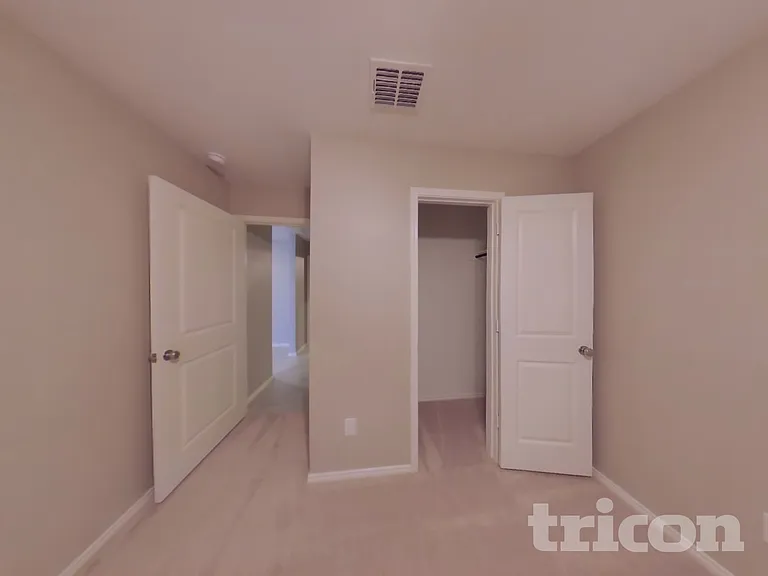 1704 Claireborne Ct — Photo 11