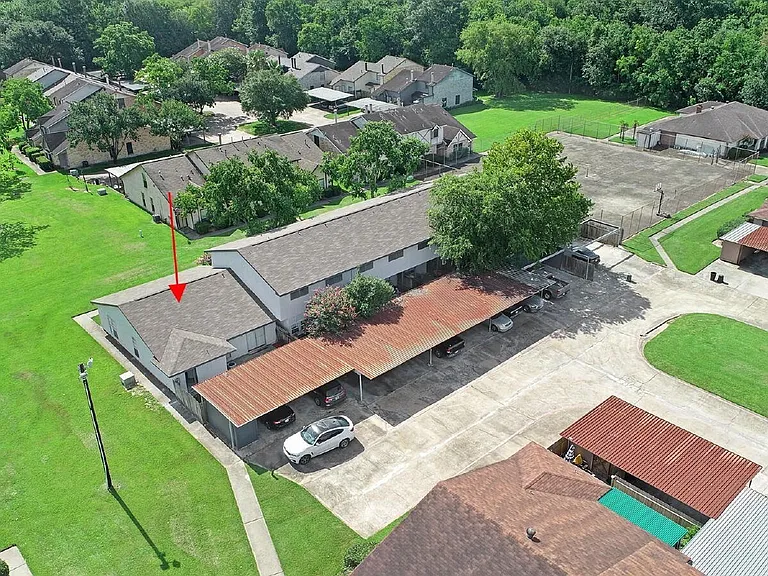 1833 Country Village Blvd — Photo 25
