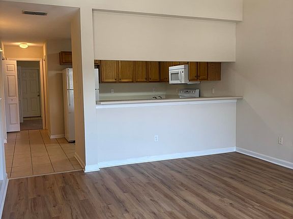 3rd image of 4434 Gearhart Rd APT 5204