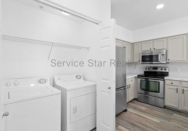 20100 N 78th Pl #2114 — Photo 7