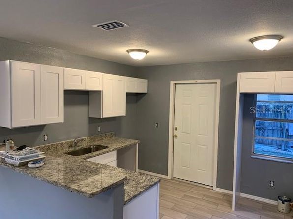 tampa-florida-45108993 picture