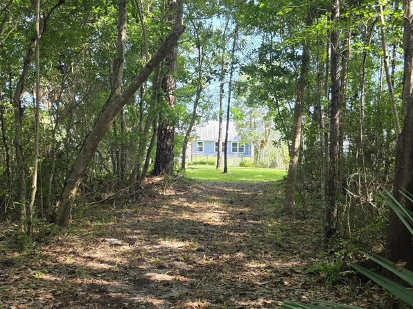 8154 Country Bay Blvd, Navarre, FL 32566